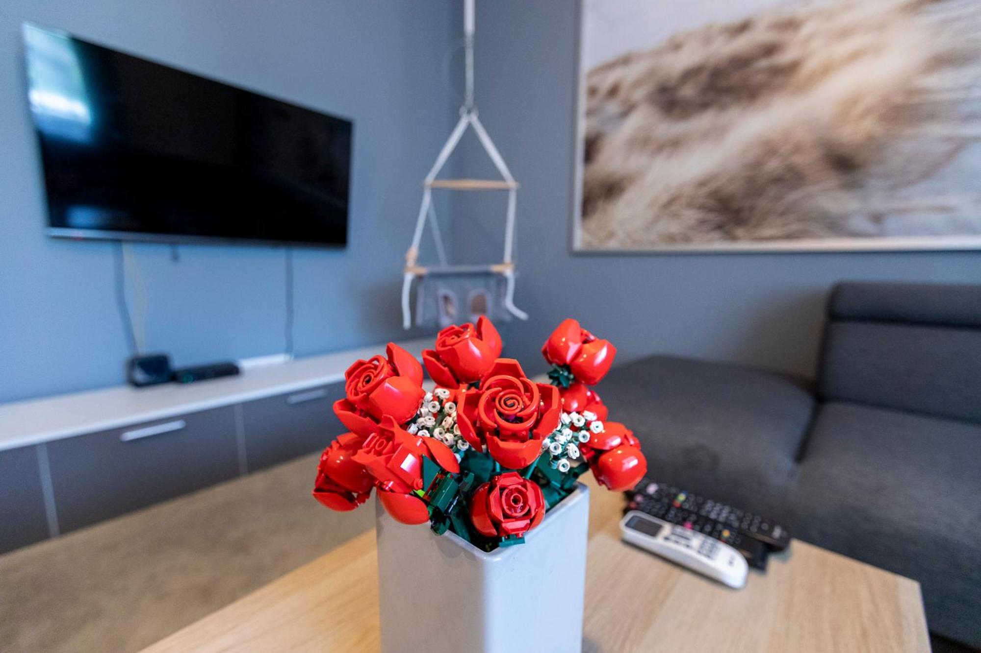 Park Apartman Sarrod Exterior photo